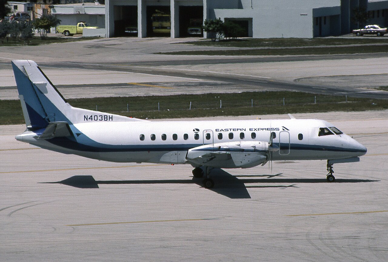 10-3-88 N403BH Miami (53784513824).jpg